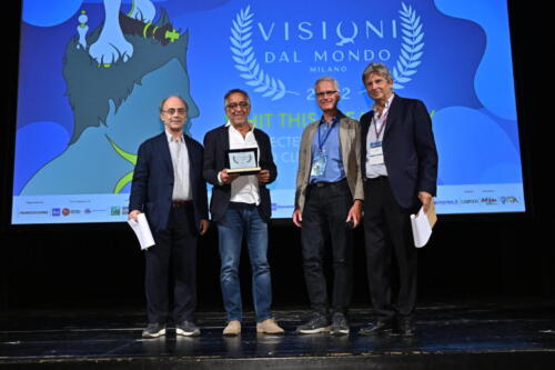 Premio Miglior Documentario Internazionale Visioni dal Mondo 2022 a "With this breath I fly", Dario Barone, Francesco Bizzarri, Maurizio Nichetti e Bjorn Jensen
