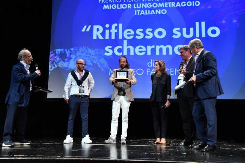 Matteo Faccenda, director of “Riflesso sullo schermo” e Stefano Simonelli, protagonist, winner of the Visioni Dal Mondo 2021 Best Italian Feature Film Award