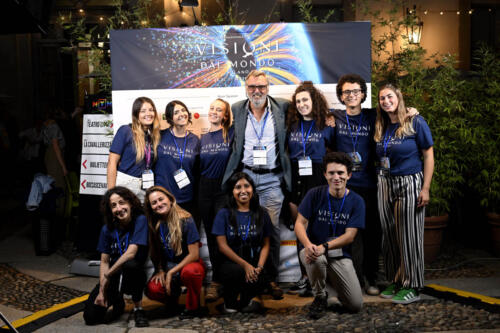 Alessandro Arangio Ruiz e i volontari del 9° Festival Internazionale del Documentario Visioni dal Mondo